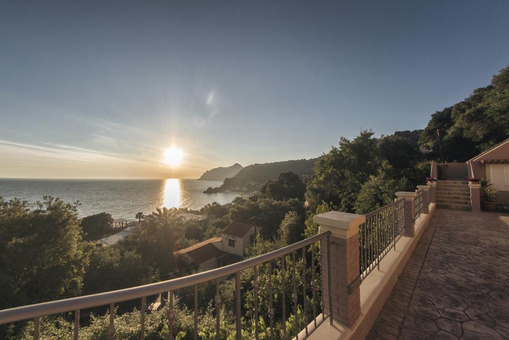 Bella Vista